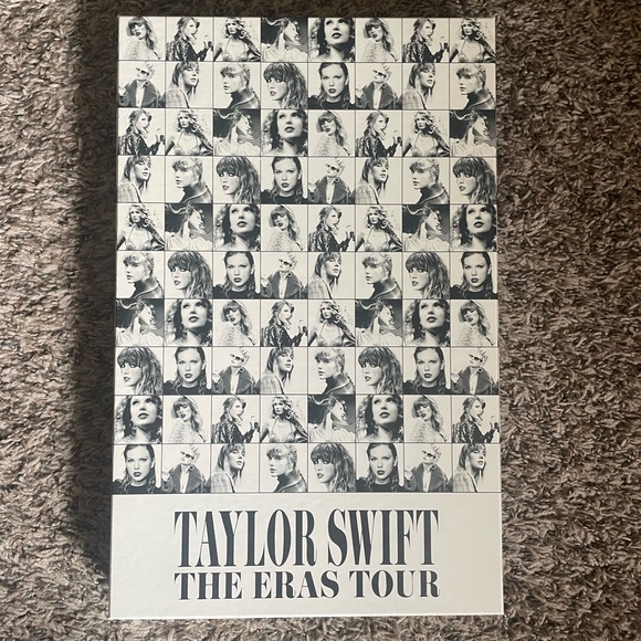 Taylor Swift Eras Tour VIP Box with LA print - Picture 4 of 4
